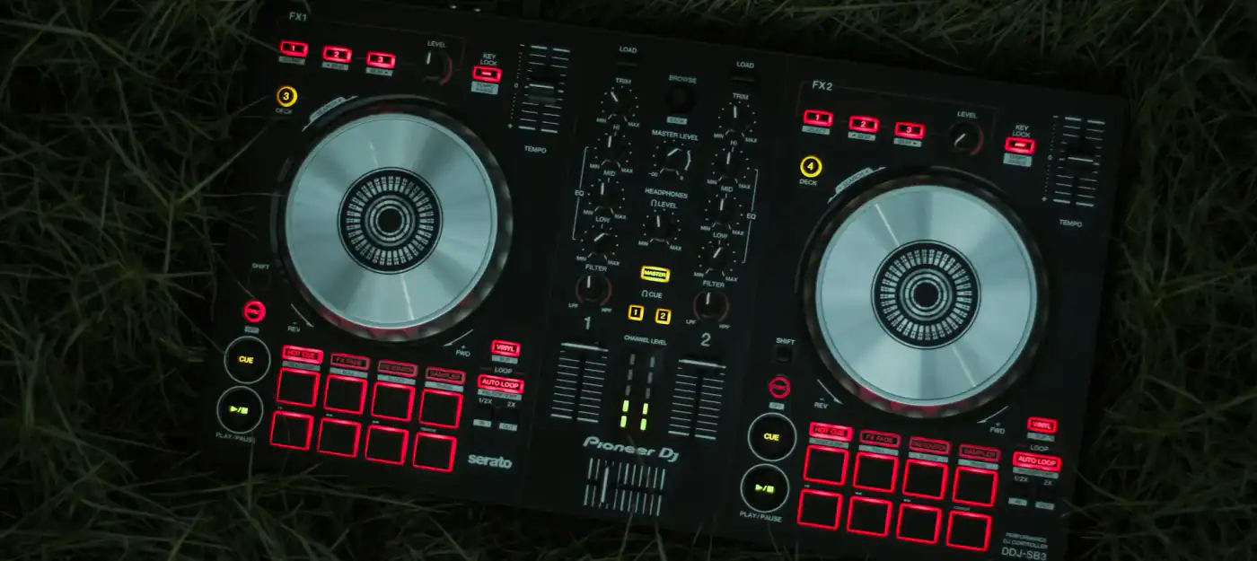 Eine ausführliche Analyse des Pioneer DDJ-SB3 DJ-Controllers